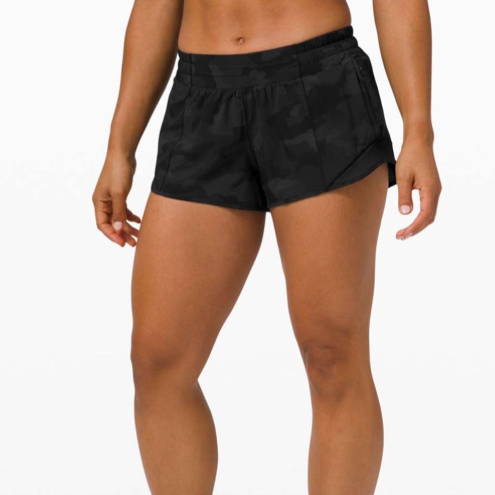 Lululemon Hotty Hot Short II Size 14 Camo